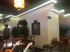 大堂-卢大鲜鱼头捞饭(美利广场店)