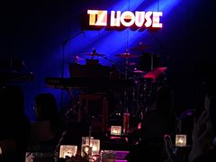 -TZ House音乐现场(茅台店)