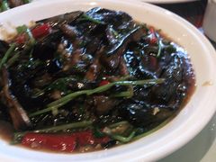 -吴记酱骨炖菜馆(康安路店)