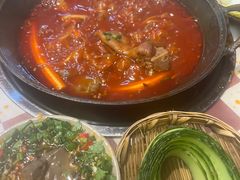 -赵美丽·重庆社区火锅·直营店(火车东站·中豪国际店)