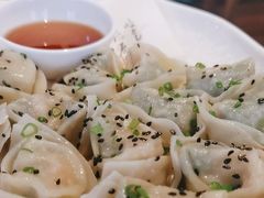 -荷塘秋月·本帮江浙菜(国权路店)