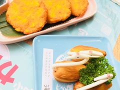 天鹅榴莲酥-一笼小幸运