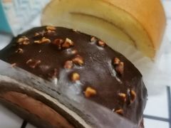 -Dough&Joe团憩(瑞虹天地月亮湾店)