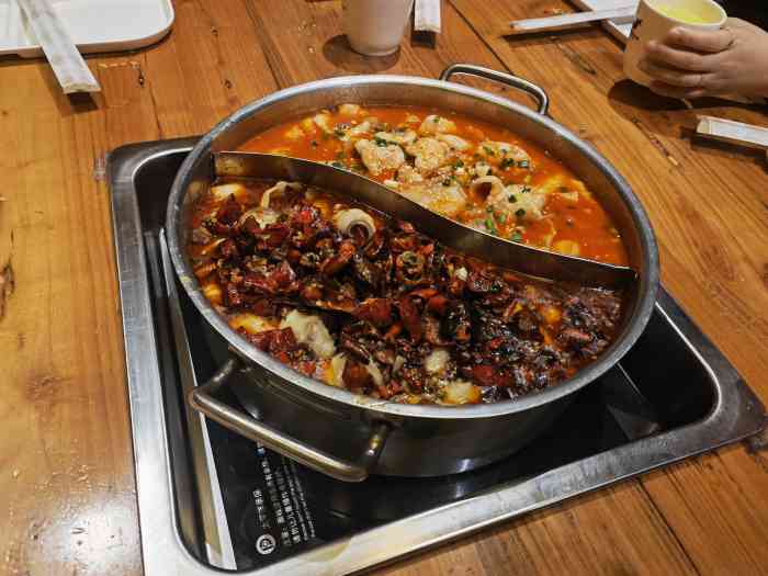 火盆景麻辣鱼(城东南路店)-"火盆景麻辣鱼火锅,最早吃过的一家店是在