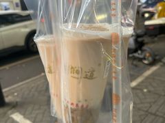 -阿姨奶茶专卖(舌涧道杭州惠民路创始店)