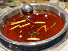 -肖肖酸萝卜鱼火锅(总店)