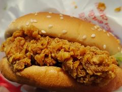 -麦当劳(展览路店)