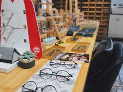 -肆兮眼镜·蔡司·徕卡战略合作店(大坪店)