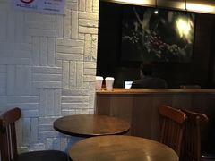 -星巴克(西藏路店)