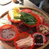 麻辣烫你吃过，称盘麻辣烫吃过吗？