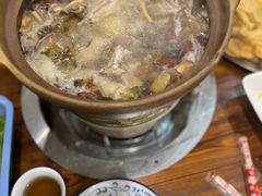 -威邵鸡煲(西华路总店)