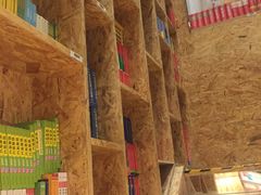 -新华里咖啡书吧(新华书店小寨店)