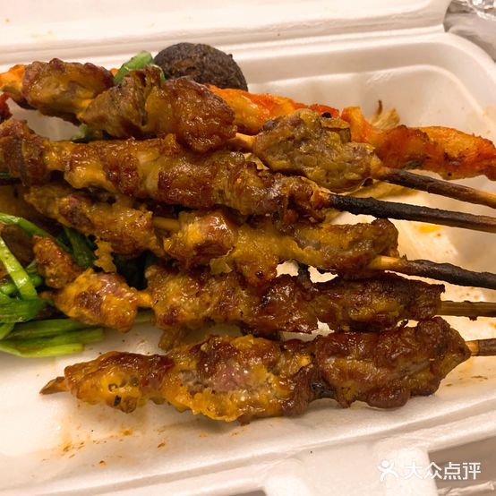 新疆三兄弟羊肉串(丰盈火锅店)