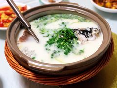 砂锅鱼头-天乐农家鱼头王(天目湖店)