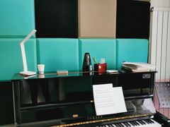 -梅纳·钢琴声乐架子鼓Mena Music(双井店)