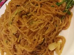 -闯关东东北农家菜(崂山石老人店)