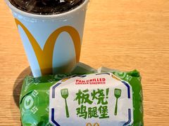 -麦当劳(龙洞店)