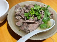 -大众跷脚牛肉馆·非遗传承单位(峨眉山店)