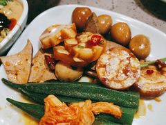 -金滏山烤肉·海鲜·火锅自助餐厅(襄阳万达店)