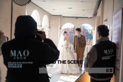 -MAO亲爱的猫婚纱摄影工作室