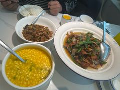 辣椒炒肉-兰湘子·湘菜小炒(济南领秀城店)