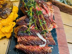 -Mark&Mars Restaurant