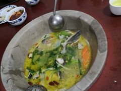 -姚记抚仙湖石锅鱼庄