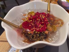-桂满陇·手作小笼包&江南叫花鸡(中山公园店)