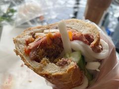 -Bánh Mì Huynh Hoa