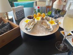-三亚亚龙湾瑞吉酒店·宴悦Driftwood·游水海鲜·牛排·草坪·私人定制