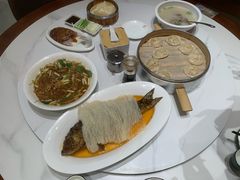 -梅利汴京烤鸭•开封豫菜地标店(东大街店)