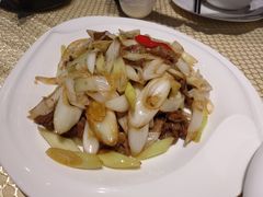 葱炒牛肉-巴扎美食·新疆菜·西域歌舞表演餐厅(新疆大厦店)