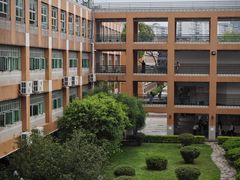 -广东外语外贸大学(白云山校区)