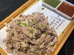 -东口码头·烧鸽子·鱼头泡饼·地方菜(金鹰悦城店)