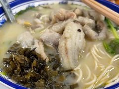 招牌黄鱼面-明呈黄鱼面馆(斜土路店)
