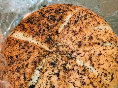 黑芝麻面包-啊噗吐呦现场烘焙(麦凯乐店)