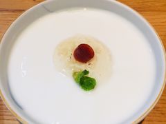 自制酸奶配蜂巢蜜-四季民福烤鸭店(前门廊房二条店)