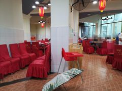 大堂-佘记全家福芋儿鸡(向阳街总店)