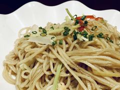 拌兴国鱼丝-董府·古宅餐厅