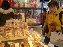 面包甜点陈列柜-嘉华饼屋(云冶店)