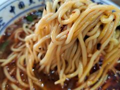 -伊穆祥牛肉面总店·清真