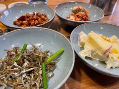 -草家酱蟹炭火烤肉店(珲春南路一店)