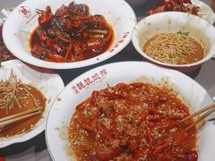 -郑东靓靓虾馆·金牌油焖大虾(天泽街店)