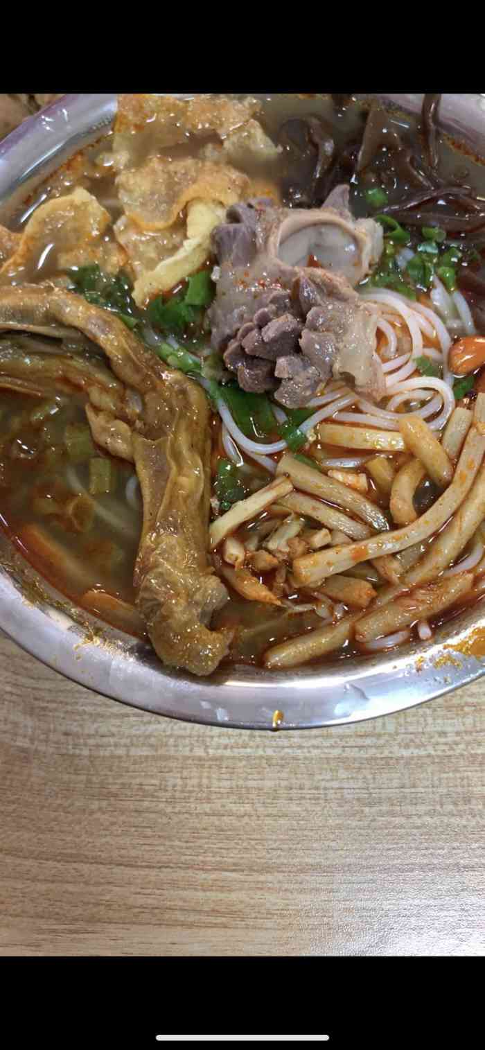 bigyang大羊螺蛳粉-"我也不知道为什么会选择在六一儿童节这天来.