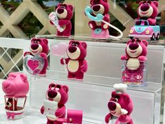 -泡泡玛特POPMART(上海环球港店)