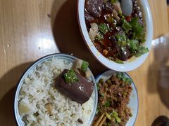 -朱大嘴肥肠血旺(福字街店)