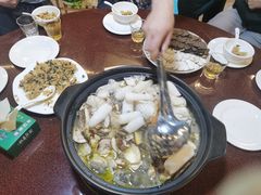 -菌海森林·非遗野生菌火锅(西山区滇池路摩根道店)