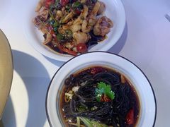 酸辣凤爪-鸣记脆皮烤鱼·海鲜烤鱼(三八广场店)