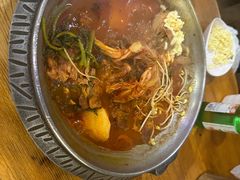 -喇喇排骨火锅·传统韩式脊骨汤(望京西园总店)