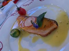 香煎三文鱼配奶油口蘑汁-马克西姆餐厅(崇文门店)